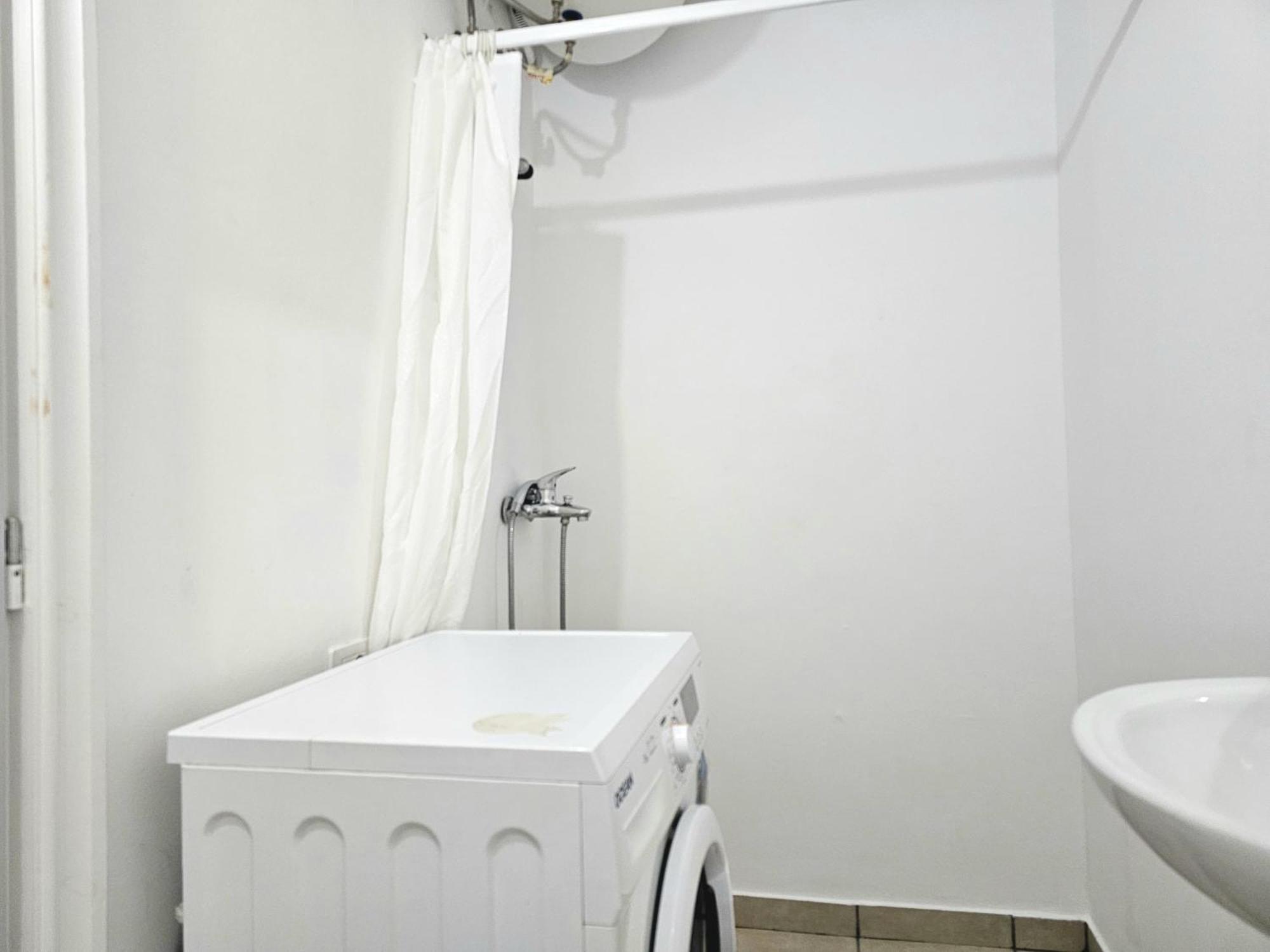 Happy Stay Eri Sarande Ngoại thất bức ảnh