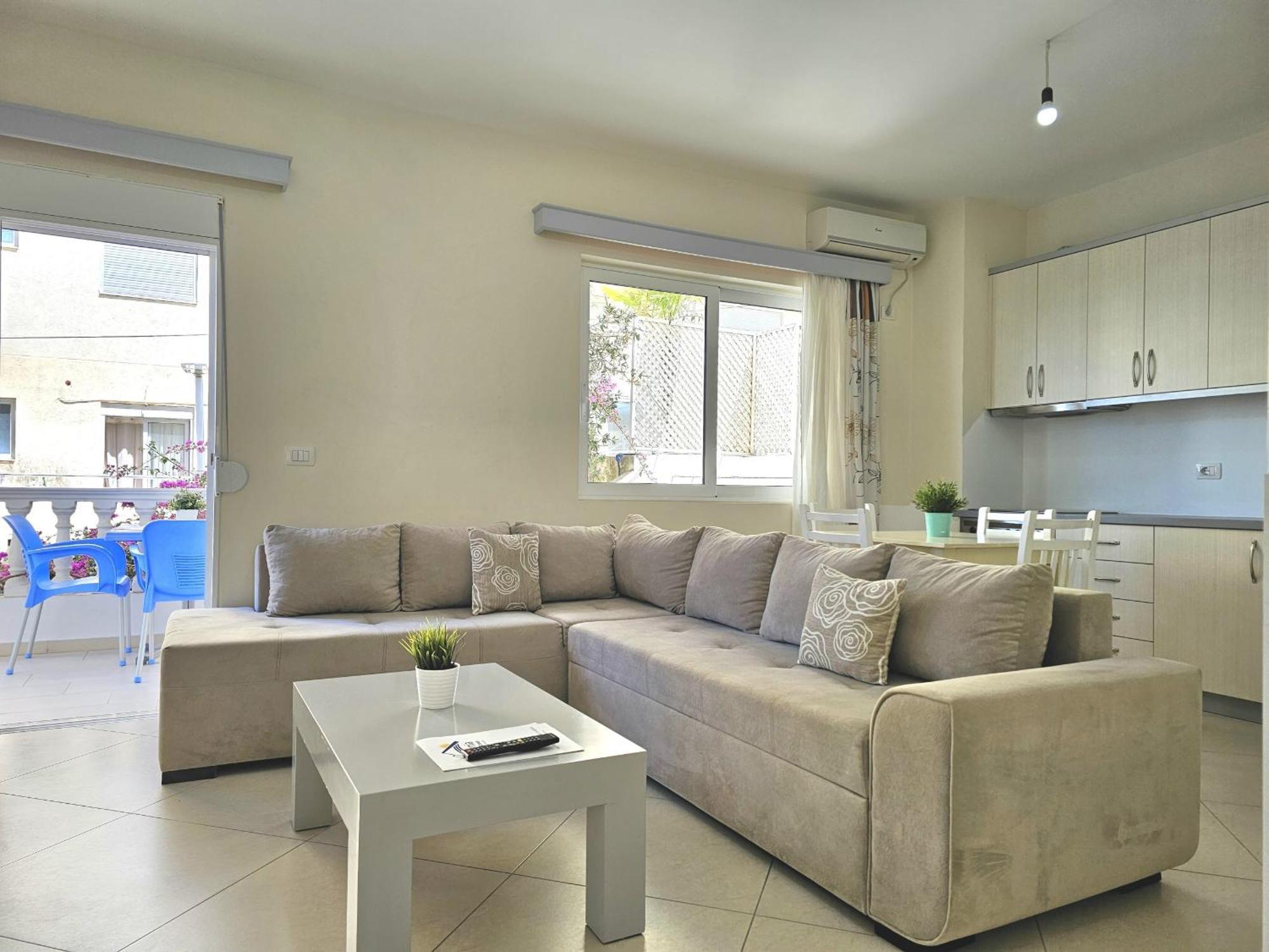 Happy Stay Eri Sarande Ngoại thất bức ảnh