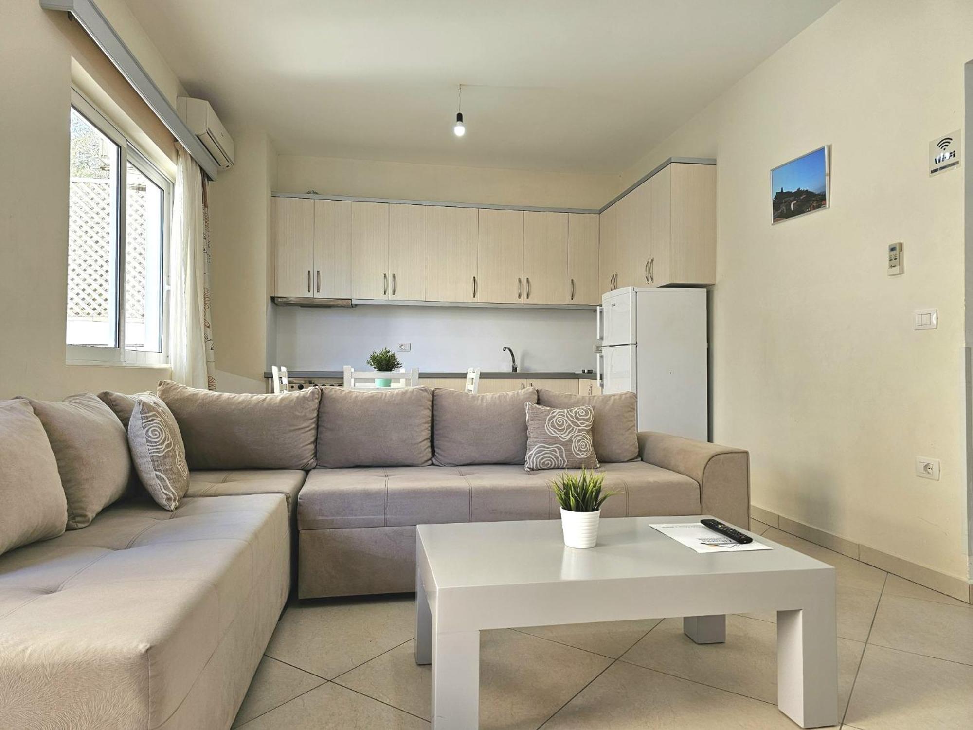Happy Stay Eri Sarande Ngoại thất bức ảnh